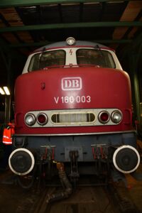 V 160