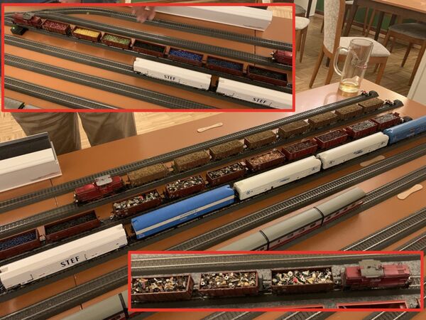 Links Oben: Offene Güterwagen mit Altglas sortiert nach Farben: Rot, Gelb, Grün und einige Blaue. In der Mitte: Offene Güterwagen mit Rüben und auf dem Nebengleis mit Schrott. Rechts Unten: Offene Güterwagen mit Schrott.